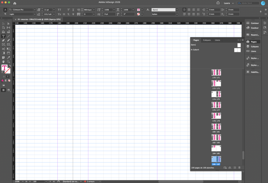 Interface Adobe InDesign 2026 avec panneau Pages ouvert
